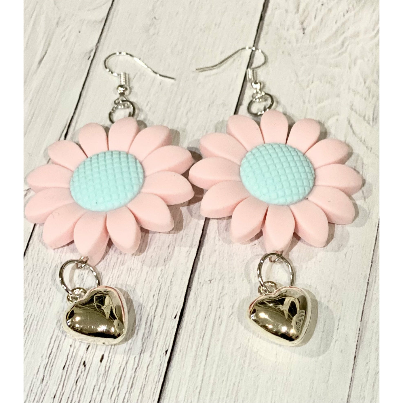 Pink daisy heart earrings
